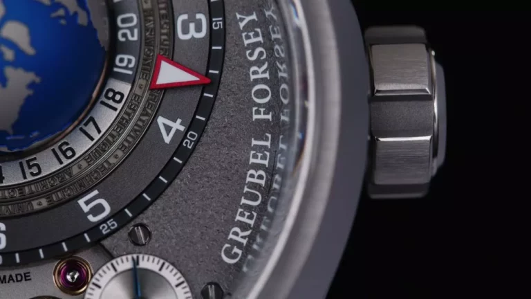 Exploring the Spectacular GMT Balancier Convexe by GREUBEL FORSEY