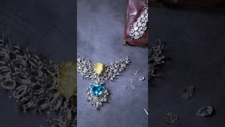 Masterful Artistry in the Harry Winston Paraiba Diamond Necklace