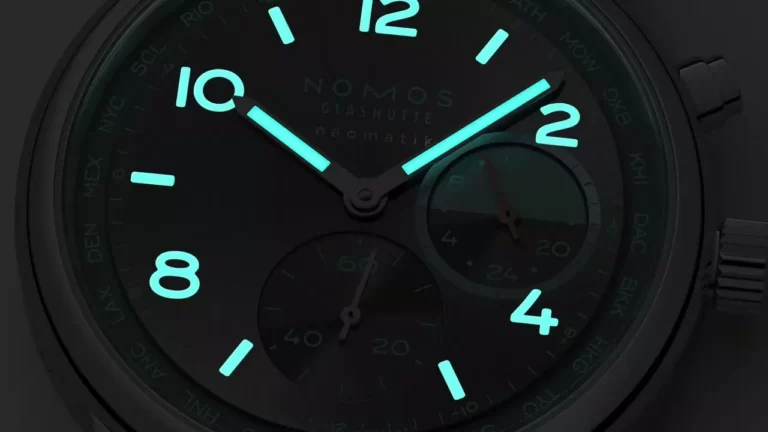 The Exceptional Superluminova of the Club Sport neomatik Worldtimer