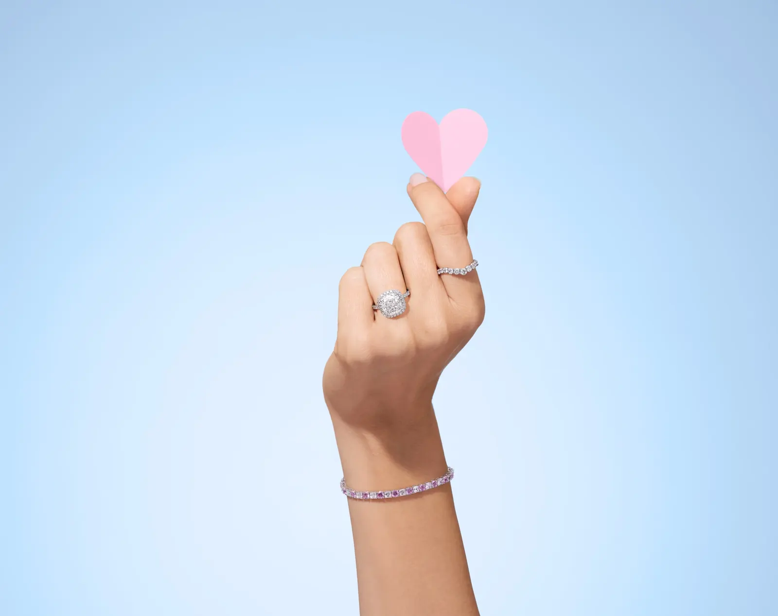 Harry Winston / Valentine’s Day Gift Guide
