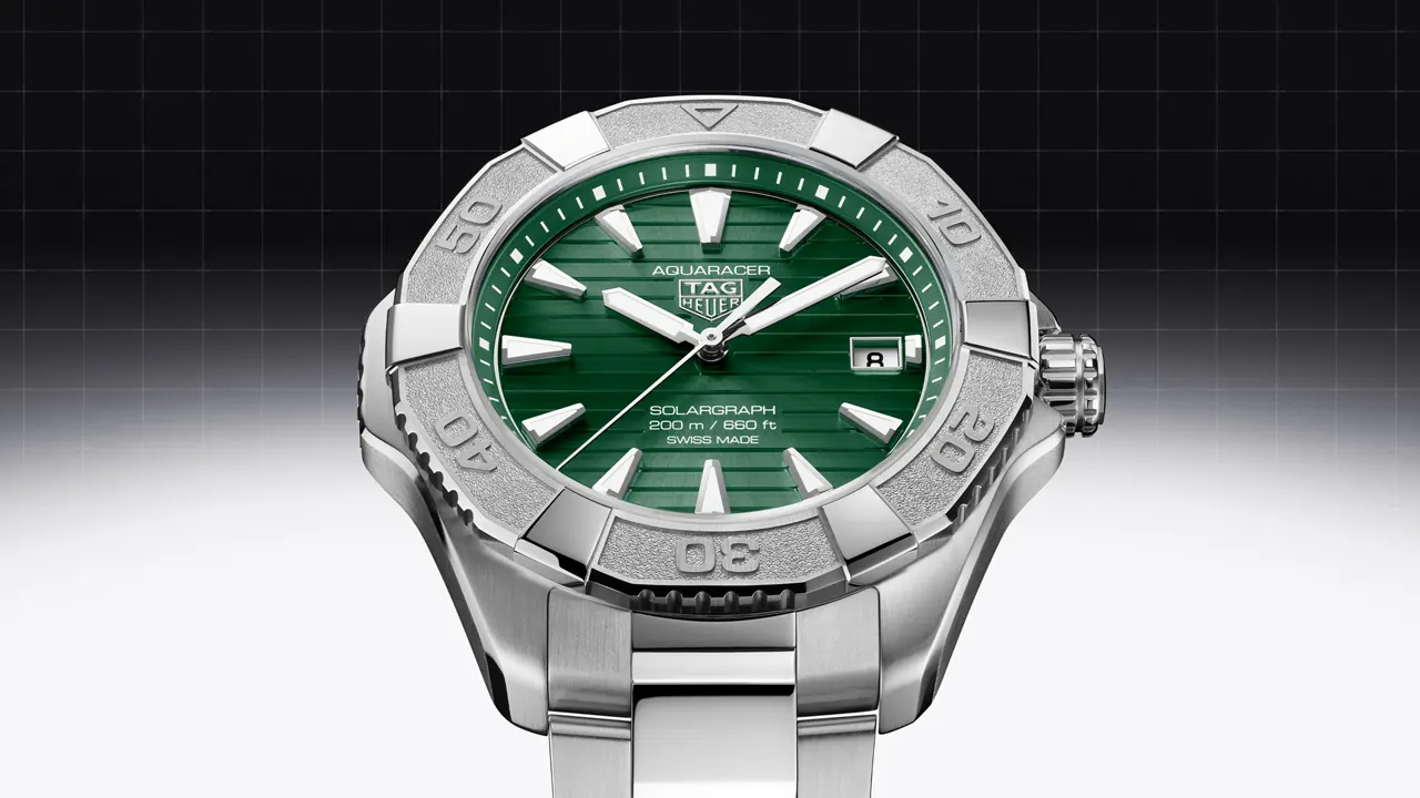 TAG HEUER - Aquaracer Professional Solargraph 100 and 200