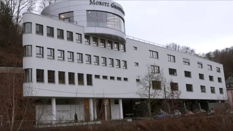 MORITZ GROSSMANN - Experience the Art of Craftsmanship with MORITZ GROSSMANN